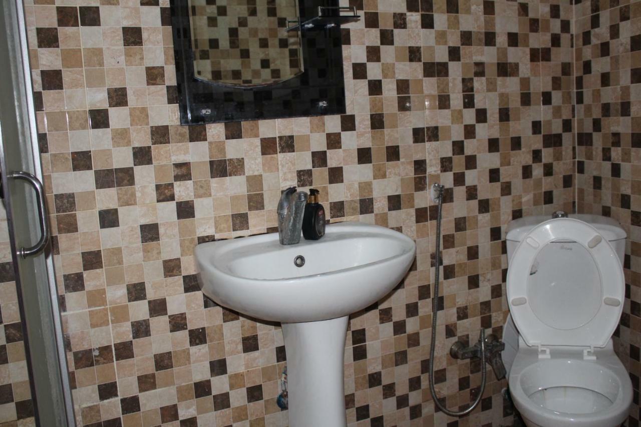 Capital Hostel باكو الغرفة الصورة